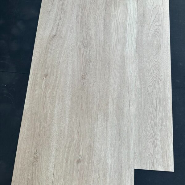 San Nhua Gia Go FW239